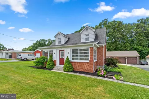 115 Pine Grove Rd, Hanover, PA 17331