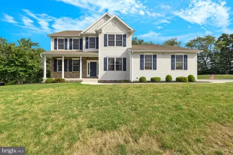 228 Lucas Dr, Littlestown, PA 17340