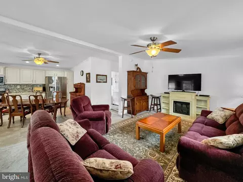 219 Eagle Dr, Hanover, PA 17331 photo 6