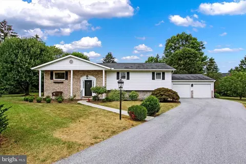 21 Spruce Dr, Gettysburg, PA 17325
