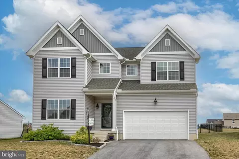 42 Mcintosh Ln, Aspers, PA 17304