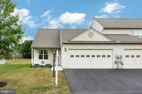 84 Cedarfield Dr, Gettysburg, PA 17325