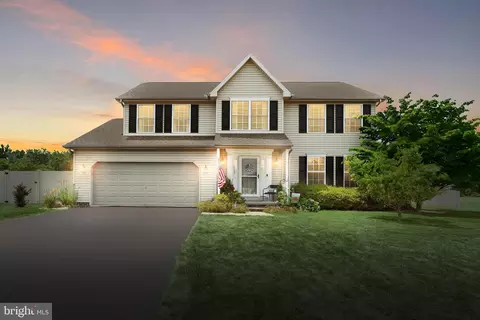 104 Los Alamitos Cir, Hanover, PA 17331