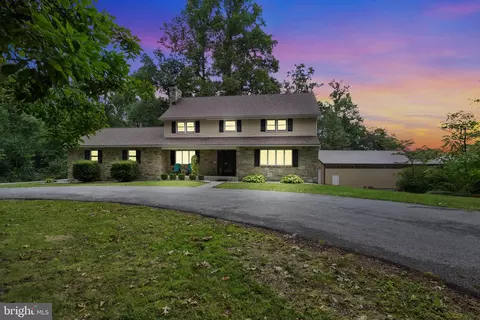 4995 Oxford Rd, York Springs, PA 17372