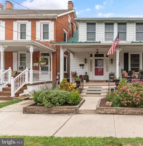 258 E Middle St, Gettysburg, PA 17325