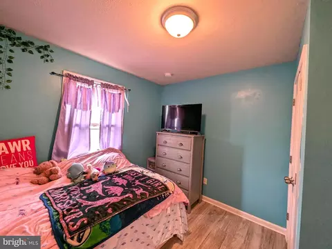 Bedroom - 31 Skyview Cir, Hanover, PA 17331 photo 5 of 6