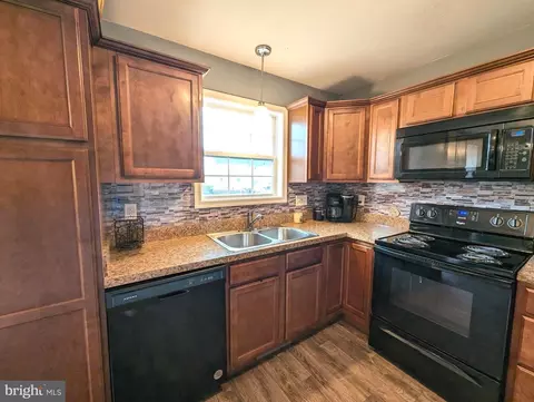 Kitchen - 31 Skyview Cir, Hanover, PA 17331 photo 2 of 2