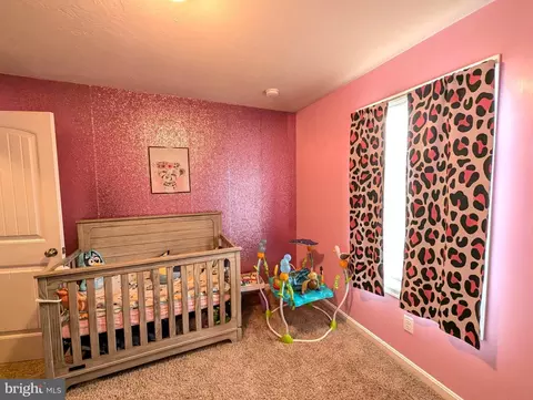 Bedroom - 31 Skyview Cir, Hanover, PA 17331 photo 4 of 6