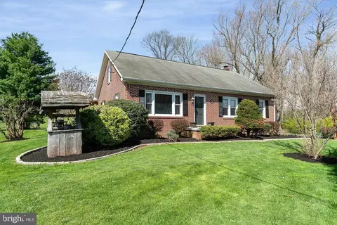 857 White Hall Rd, Littlestown, PA 17340