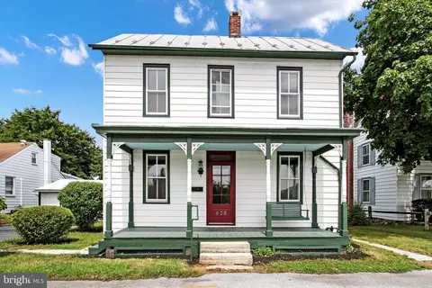 436 E Railroad St, Gettysburg, PA 17325