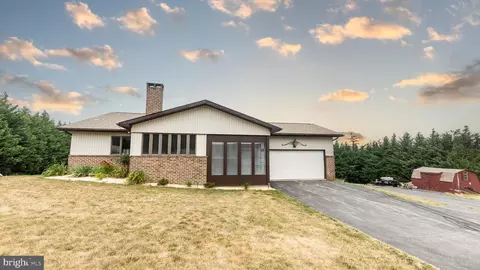 765 Wenksville Rd, Biglerville, PA 17307