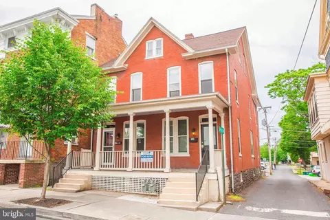 120 Carlisle St, Gettysburg, PA 17325
