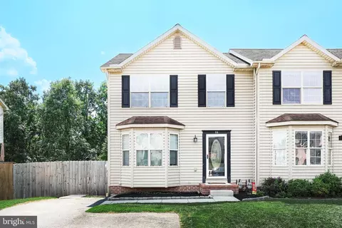 73 Hemlock Dr, Hanover, PA 17331