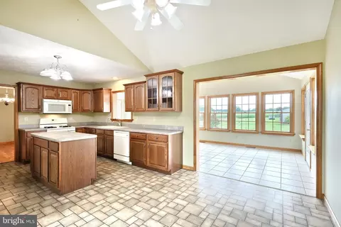 2145 Centennial Rd, Hanover, PA 17331 photo 14