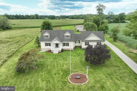 2145 Centennial Rd, Hanover, PA 17331 photo 2