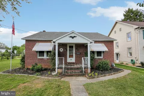 215 South St, Mcsherrystown, PA 17344