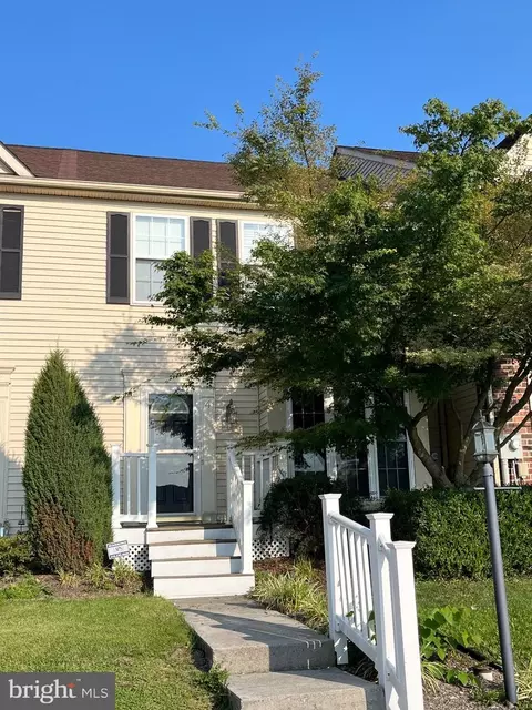 4 Johnamac S, Littlestown, PA 17340