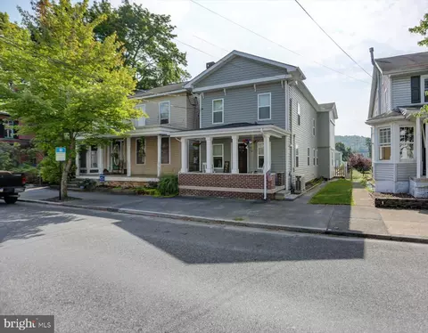 26 W Main St, Fairfield, PA 17320