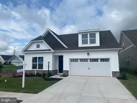 55 Birdseye Ln, Gettysburg, PA 17325