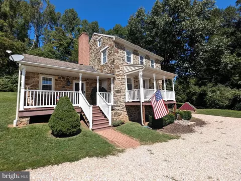 544 Schoolhouse Rd, Aspers, PA 17304
