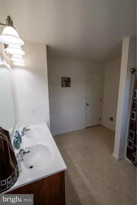 27 E Imperial Dr, Aspers, PA 17304 photo 35