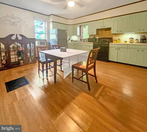 511 Third St, Hanover, PA 17331 photo 4