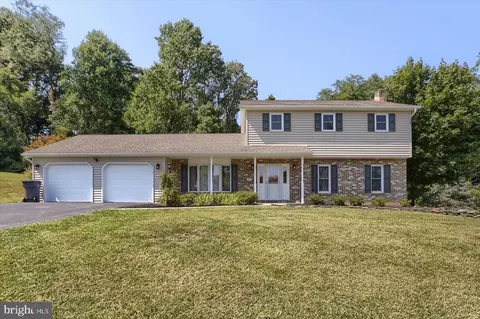 15 Sequoia Ct, York Springs, PA 17372