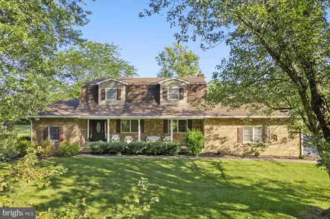 240 Knoxlyn Rd, Gettysburg, PA 17325