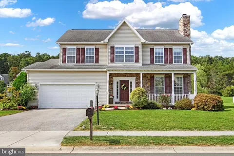 64 Laura Ln, Gettysburg, PA 17325