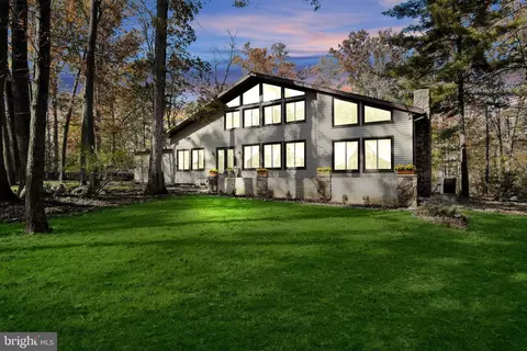 10 Lincoln Dr, East Berlin, PA 17316