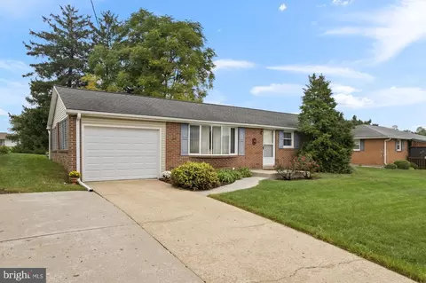 210 Lindy Ave, York Springs, PA 17372