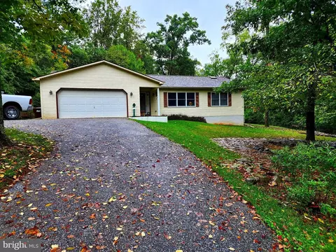 2 Winter Trl, Fairfield, PA 17320
