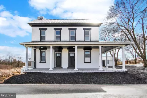 861 Pondtown Rd, Dillsburg, PA 17019