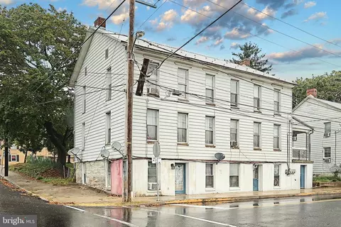 4 W Main St, Arendtsville, PA 17303