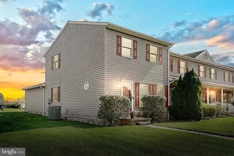 6 Homestead Dr, Gettysburg, PA 17325