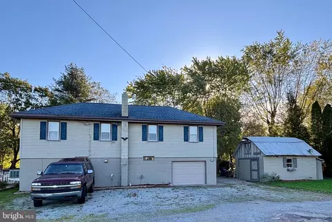 294 Conewago Dr, East Berlin, PA 17316