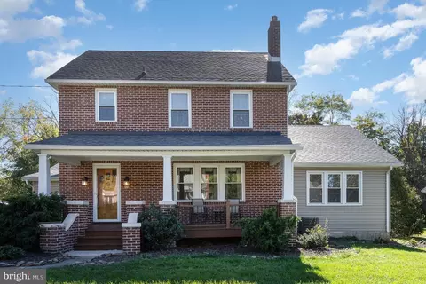 27 W Hanover St, Gettysburg, PA 17325