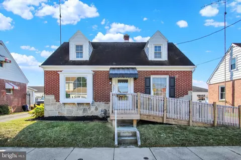 357 Lumber St, Littlestown, PA 17340