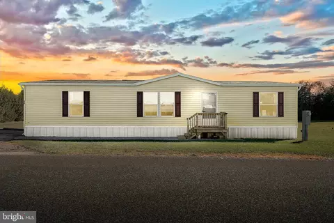 45 Browns Dam Rd, New Oxford, PA 17350