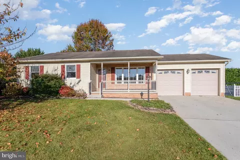 111 Lodge Ln, East Berlin, PA 17316