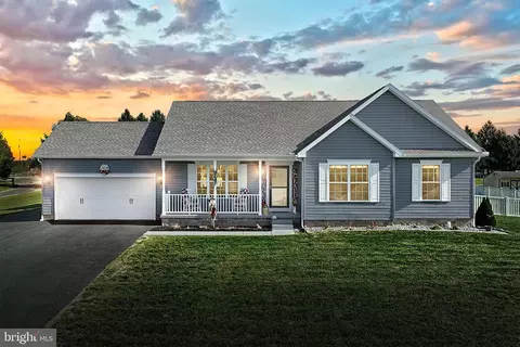 85 N Allwood Dr, Hanover, PA 17331