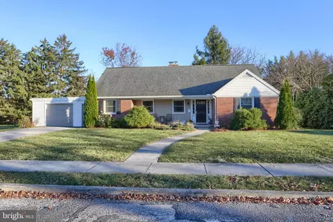 632 Fairview Ave, Gettysburg, PA 17325