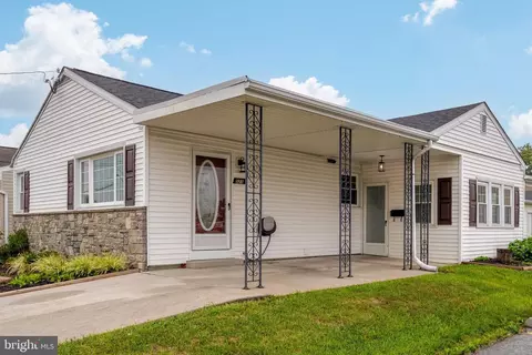 523 Delone Ave, Mcsherrystown, PA 17344