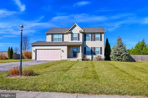 94 Meadowview Ln, New Oxford, PA 17350