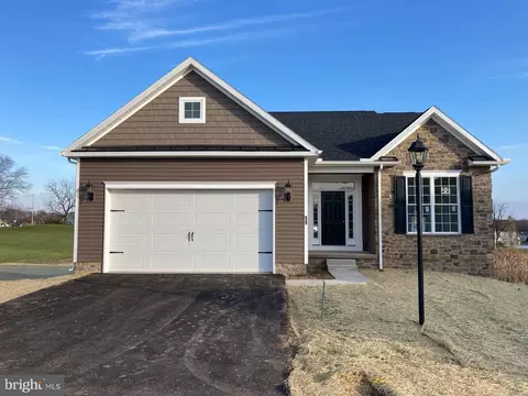 59 Partridge Ct #C62, Gettysburg, PA 17325