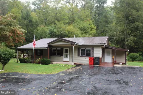 1590 Iron Springs Rd, Fairfield, PA 17320