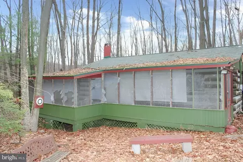 2755 Cold Spring Rd, Orrtanna, PA 17353