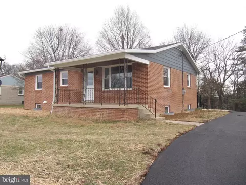 35 Locust Dr, Littlestown, PA 17340