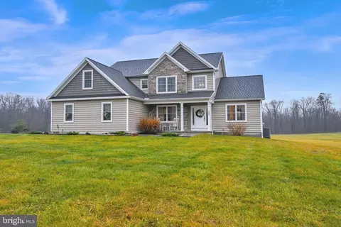 1751 Hunterstown Hampton Rd, New Oxford, PA 17350