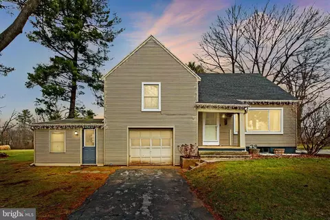 347 High St, Abbottstown, PA 17301